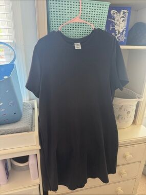 Black Midi T-Shirt Dress - Casual Everyday Style